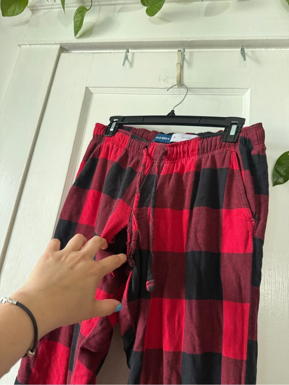 Red and Black Buffalo Plaid Lounge Pants Old Navy size S match the Fam!
